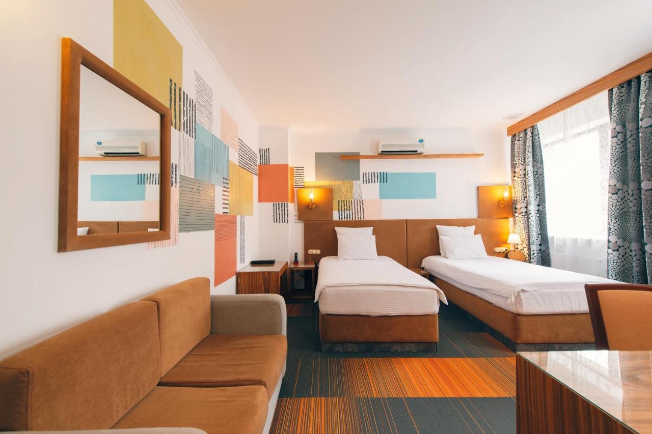 Inn Ozz Astana Kültér fotó