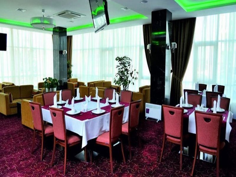 Inn Ozz Astana Kültér fotó