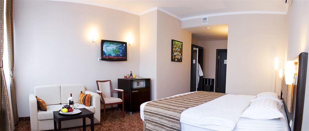 Inn Ozz Astana Kültér fotó
